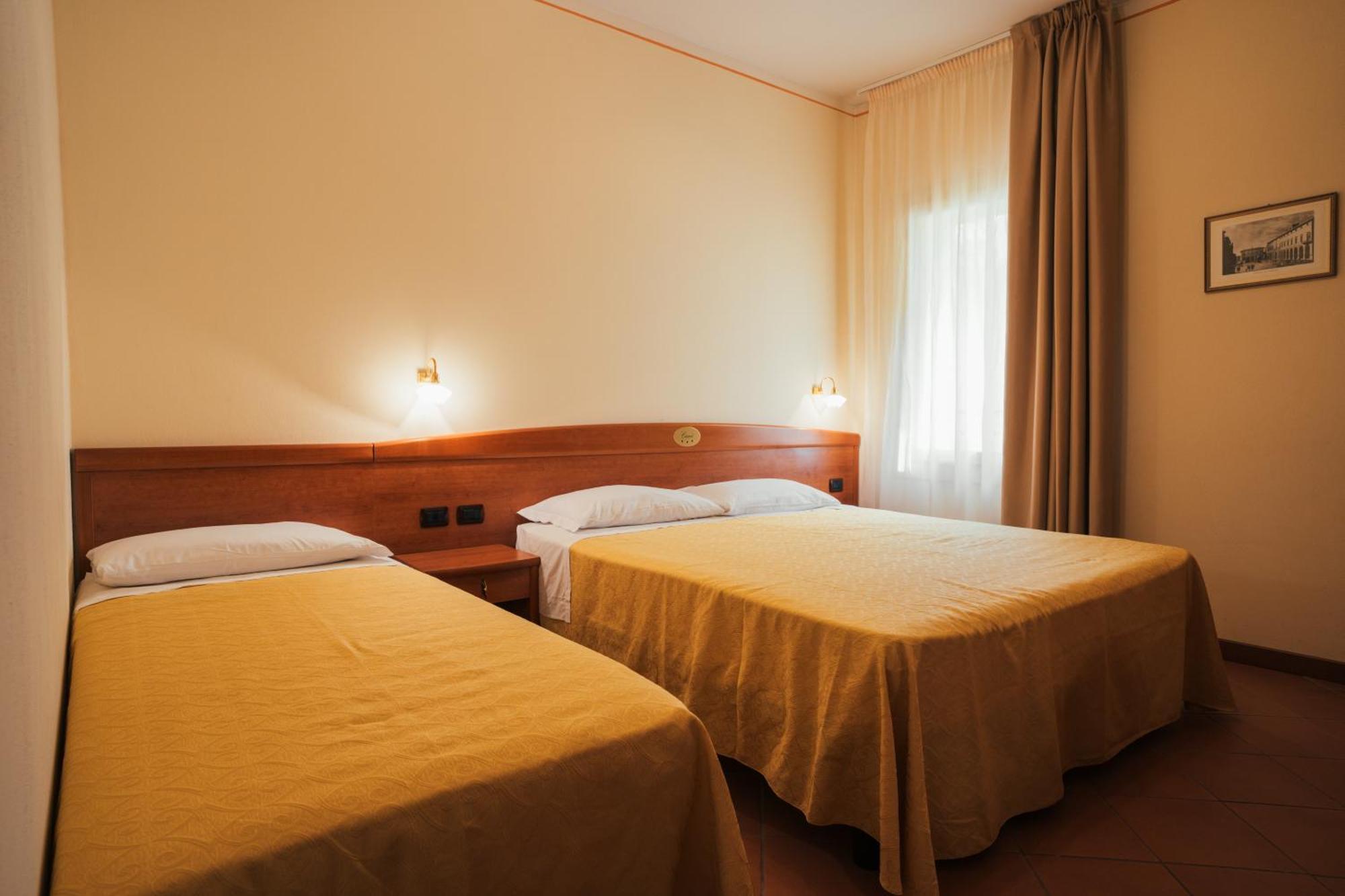 Albergo Cane Dozza Exteriör bild