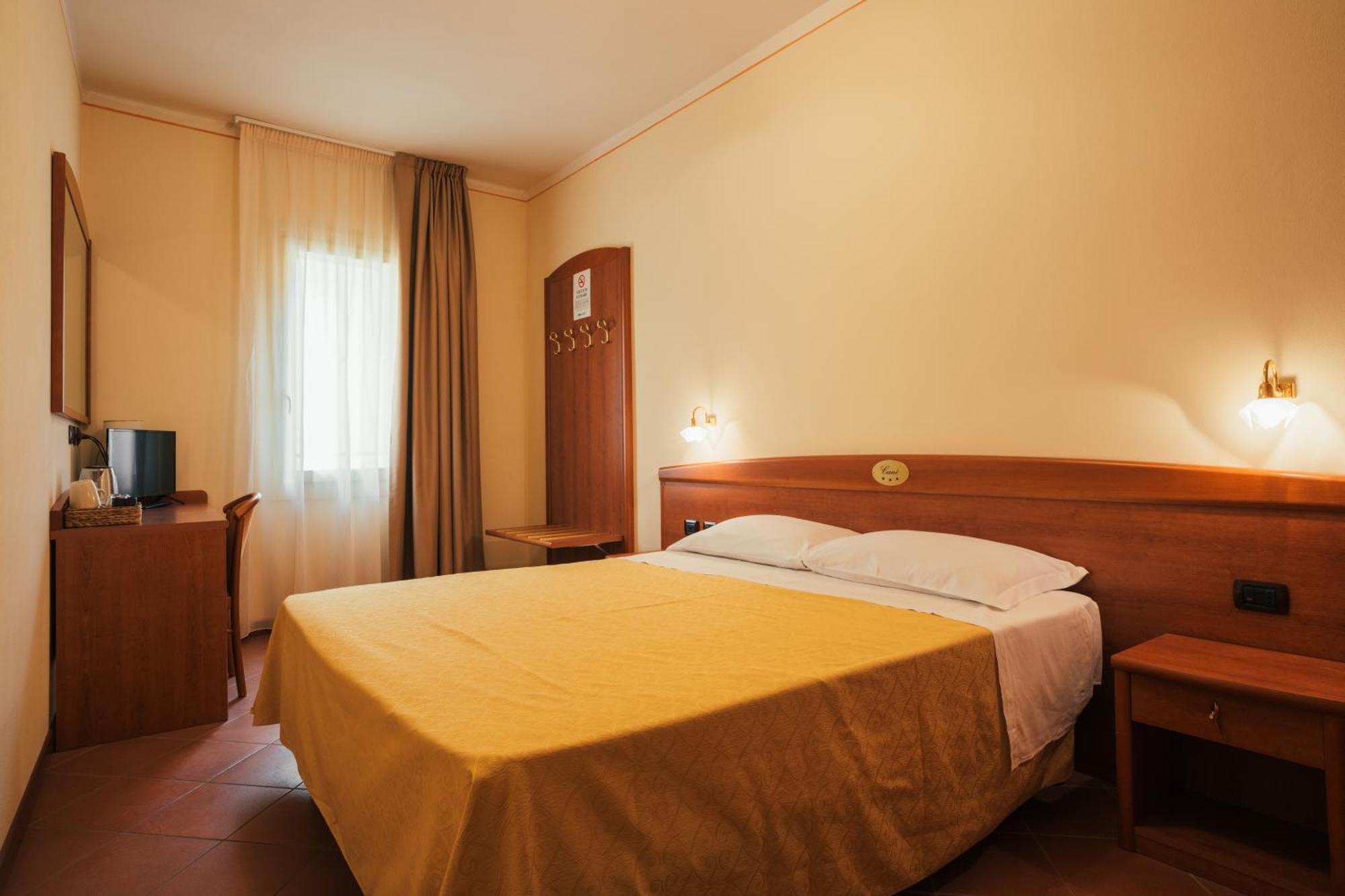 Albergo Cane Dozza Exteriör bild
