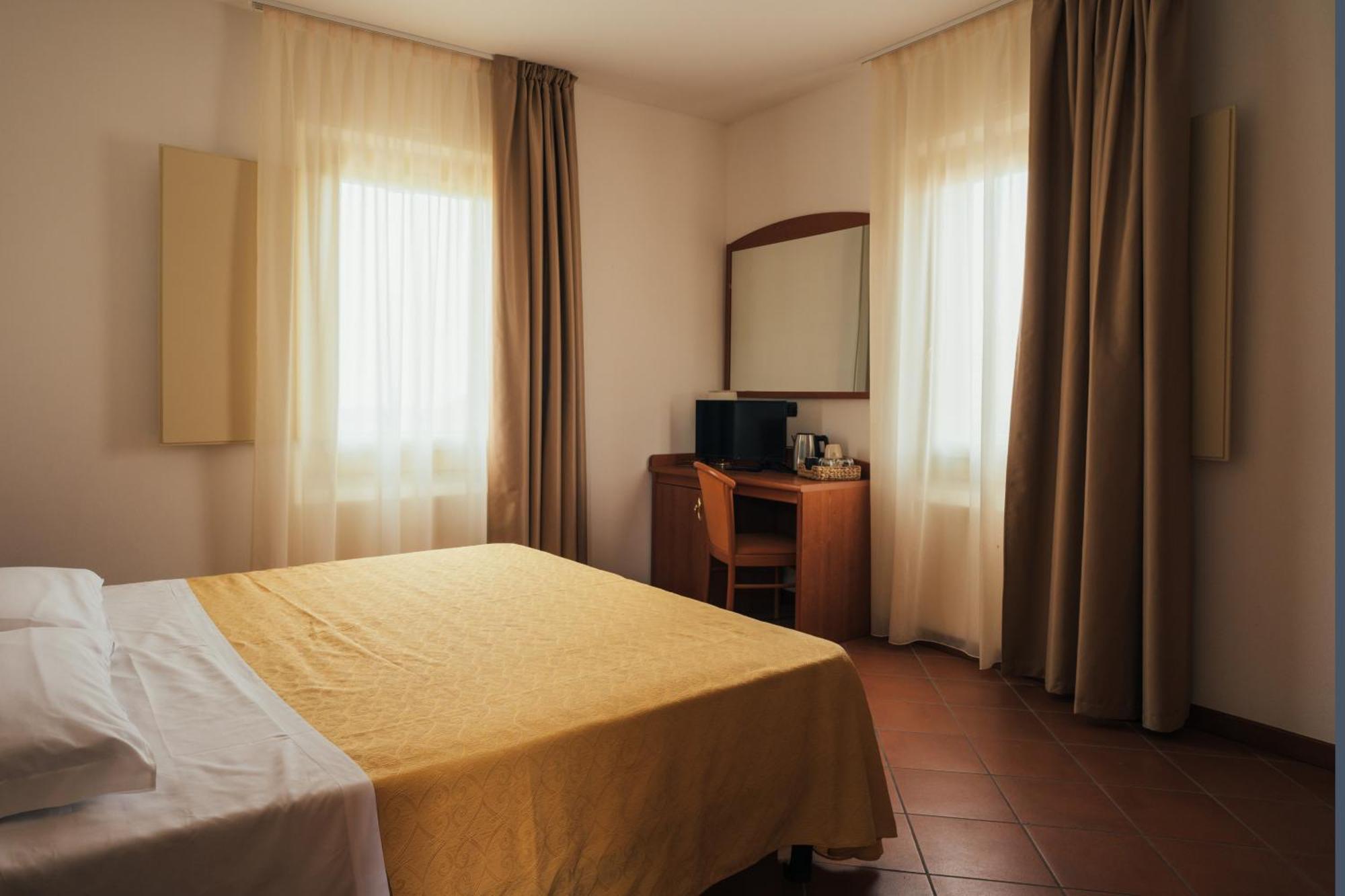 Albergo Cane Dozza Exteriör bild