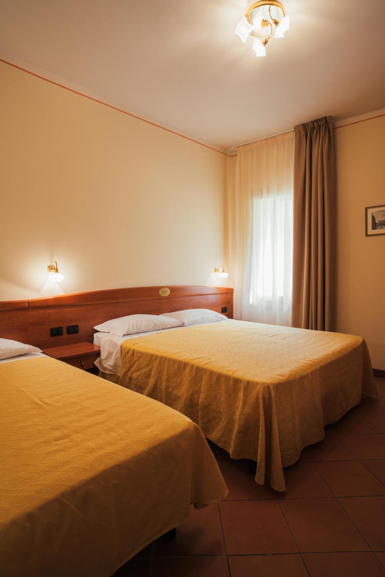 Albergo Cane Dozza Exteriör bild