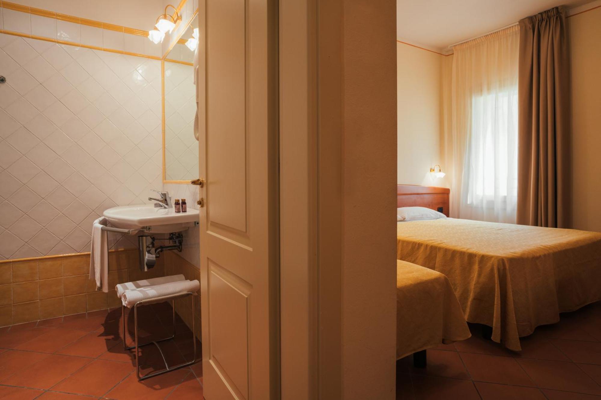 Albergo Cane Dozza Exteriör bild
