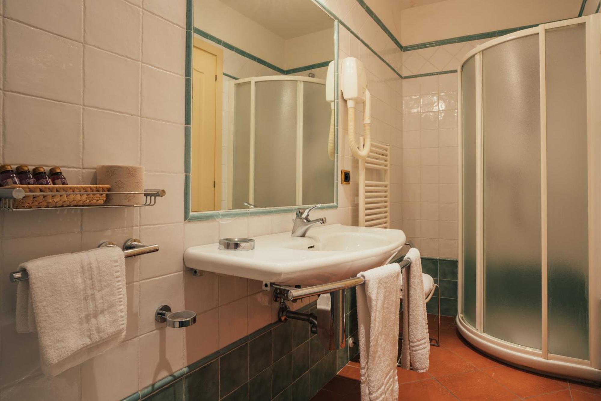 Albergo Cane Dozza Exteriör bild